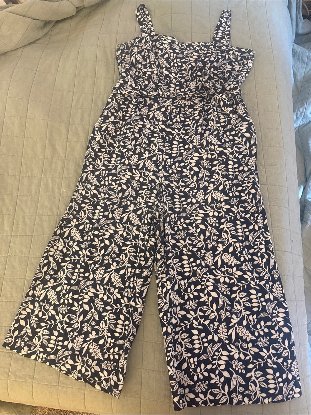 Ann Taylor Factory Navy and White Linen Floral Capri Wide-Leg Jumpsuit